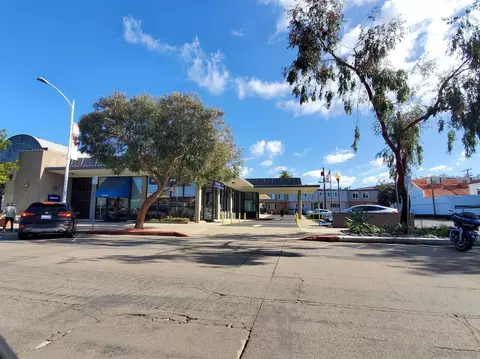 7733 Girard Ave, La Jolla, CA 92037