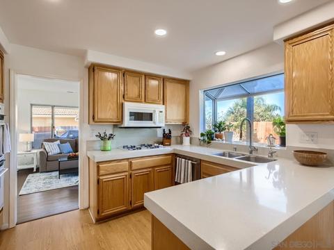 1915 Suncrest Ave, Oceanside, CA 92056 photo 8