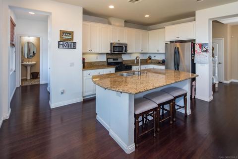 7608 Seattle Dr, La Mesa, CA 91941 photo 5