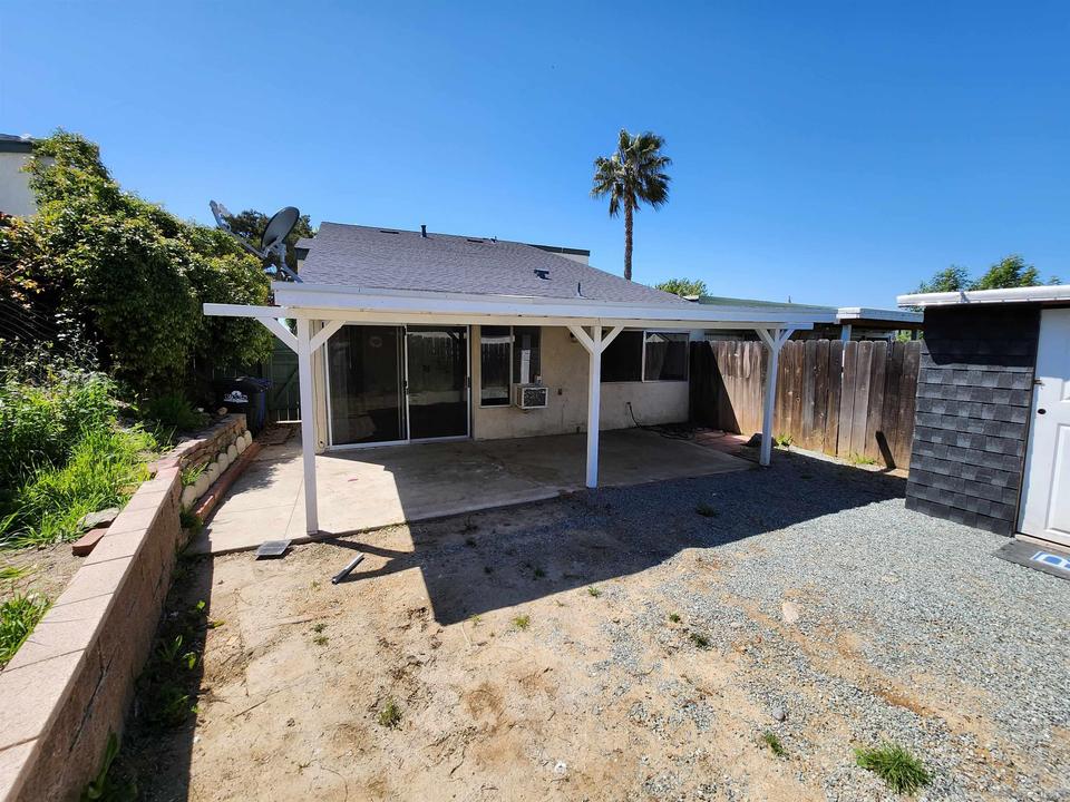  2017 Crofton, Spring Valley, CA 91977 photo 4
