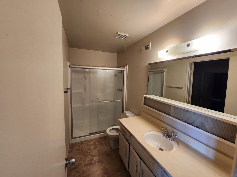  2017 Crofton, Spring Valley, CA 91977 photo 11