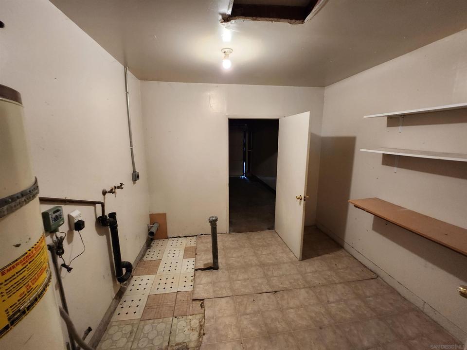  2017 Crofton, Spring Valley, CA 91977 photo 12