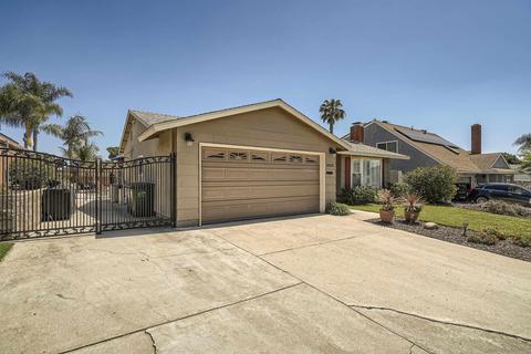 10035 Gem Tree Way, Santee, CA 92071 photo 2