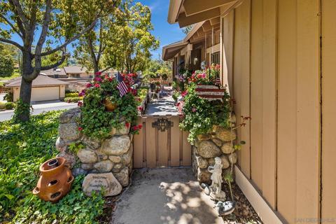 8669 Circle R Course Ln, Escondido, CA 92026 photo 10