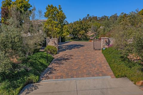 490 Latigo Row, Encinitas, CA 92024 photo 3