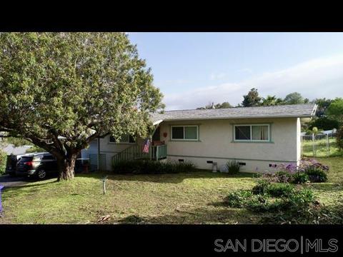 667 Sunset Dr, Vista, CA 92081
