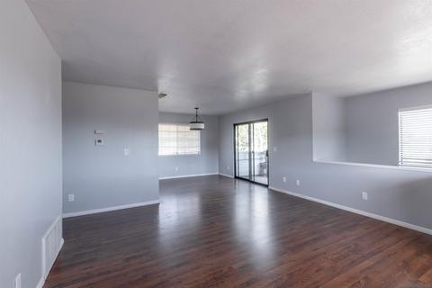 3087 Corte Trabuco, Carlsbad, CA 92009 photo 4