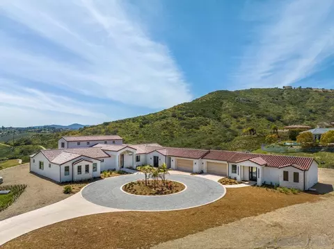 18711 Heritage Dr, Poway, CA 92064