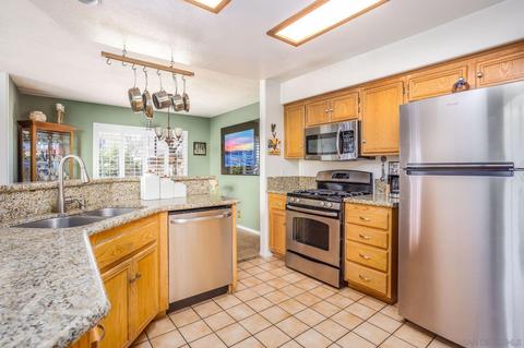 395 Whispering Willow Dr #D, Santee, CA 92071 photo 4