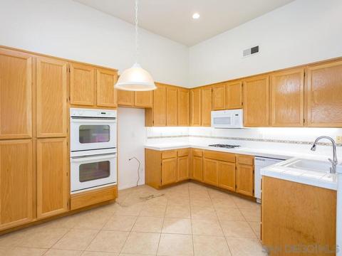 1101 Britem Ct, Vista, CA 92083 photo 6