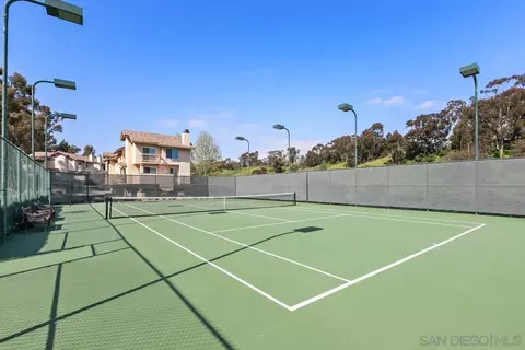 8272 Gilman Dr #24, La Jolla, CA 92037 photo 23
