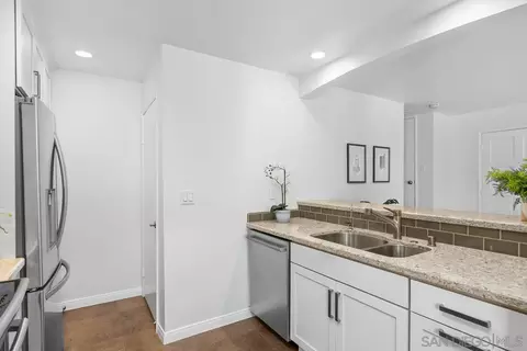 8272 Gilman Dr #24, La Jolla, CA 92037 photo 4