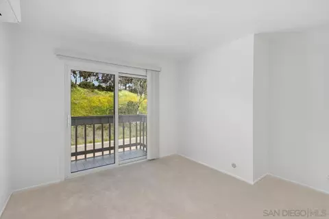8272 Gilman Dr #24, La Jolla, CA 92037 photo 13