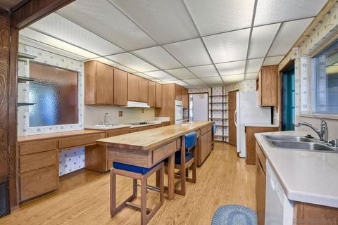 121 Parnassus Cir, Oceanside, CA 92054 photo 22