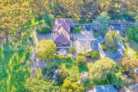 121 Parnassus Cir, Oceanside, CA 92054 photo 12