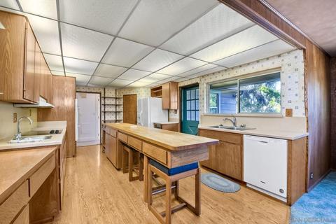121 Parnassus Cir, Oceanside, CA 92054 photo 21
