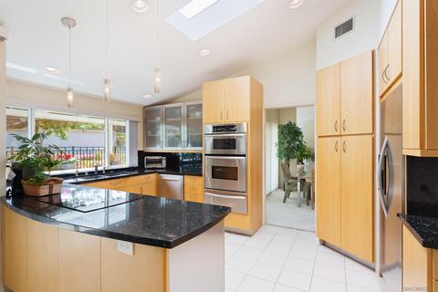 8233 Caminito Maritimo, La Jolla, CA 92037 photo 8