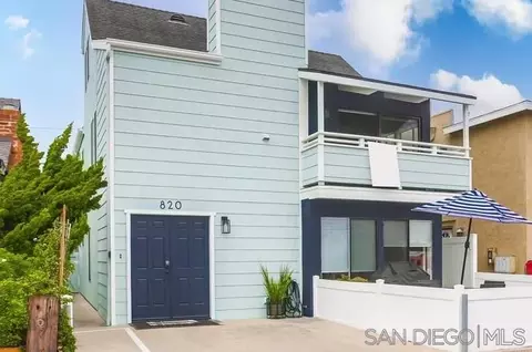 820-22 Santa Clara Pl, San Diego, CA 92109