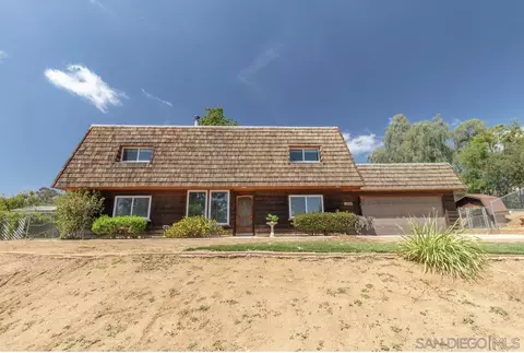 2328 Grace Ln, Alpine, CA 91901