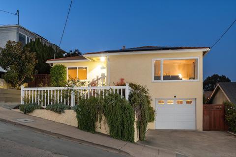 3028 Whittier St, San Diego, CA 92106