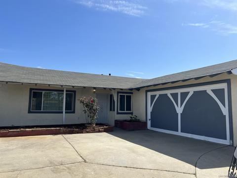 7161 Skyline Dr, San Diego, CA 92114