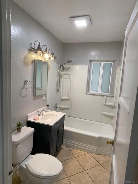 1307 Somermont, El Cajon, CA 92021 photo 5