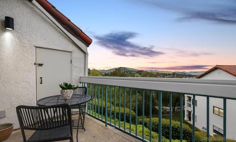 16356 Avenida Venusto #B, San Diego, CA 92128