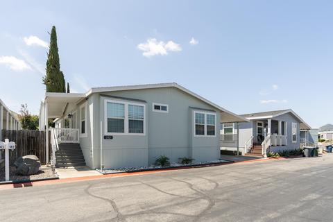 2400 W Valley Pkwy #SPC 142, Escondido, CA 92029