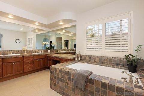 3328 Corte Del Cruce, Carlsbad, CA 92009 photo 29