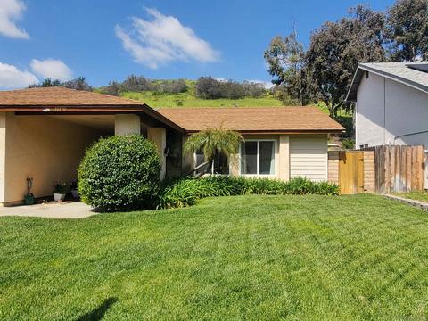 10170 Halberns Blvd, Santee, CA 92071