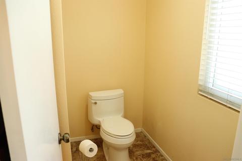 1720 Bridgehampton Pl, El Cajon, CA 92019 photo 23