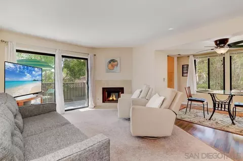 12250 Corte Sabio 2206, San Diego, CA 92128