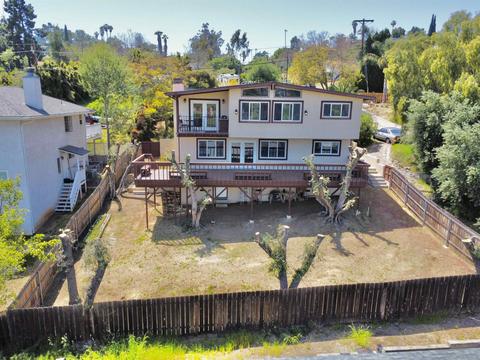 8844 Golf Dr, Spring Valley, CA 91977