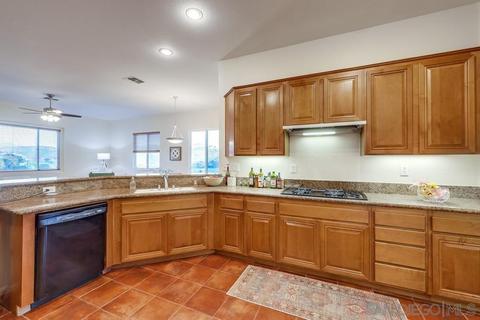 1532 Suncrest Vista Ln, Alpine, CA 91901 photo 9