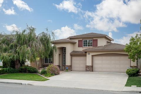 6725 Lonicera St, Carlsbad, CA 92011