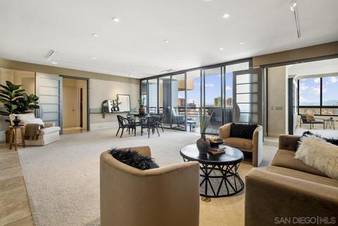 700 Front St #2705, San Diego, CA 92101