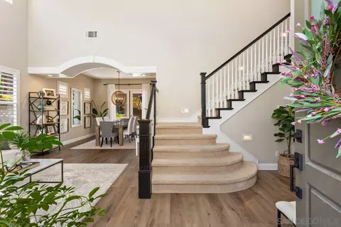 2871 Vista Acedera, Carlsbad, CA 92009 photo 4