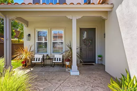 2871 Vista Acedera, Carlsbad, CA 92009 photo 2