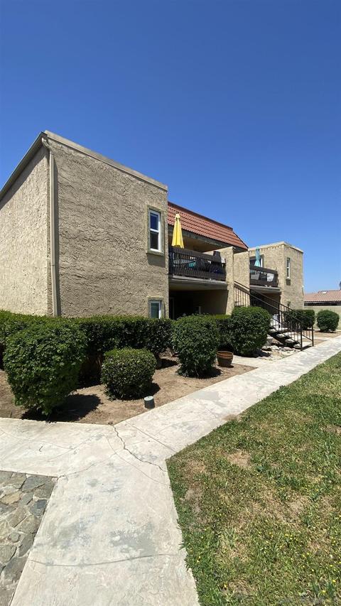 1160 E Washington Ave #9, El Cajon, CA 92019 photo 2