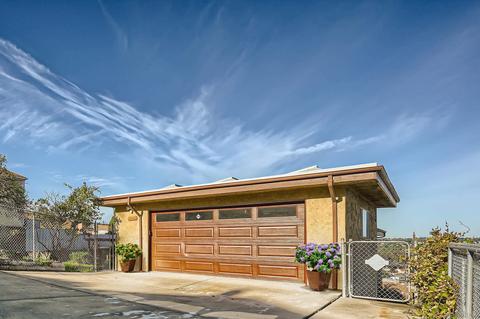 2451 Balboa Vista Dr, San Diego, CA 92105