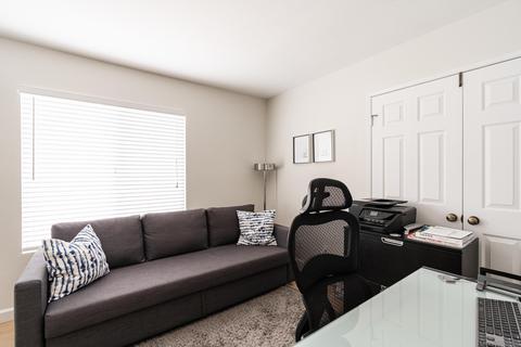 2196 Torrey Gln, Escondido, CA 92026 photo 15