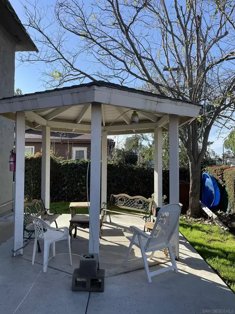 12633 Lindo Ln, Lakeside, CA 92040