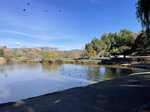 12633 Lindo Ln, Lakeside, CA 92040 photo 3