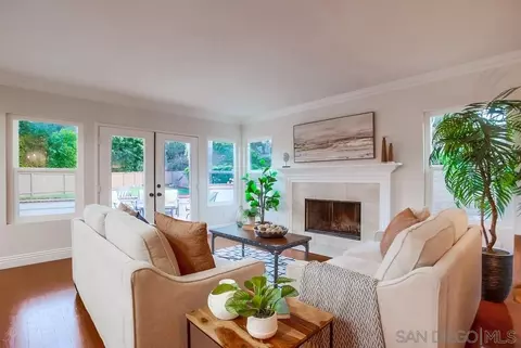 1276 Meadow Wood Pl, Encinitas, CA 92024 photo 3