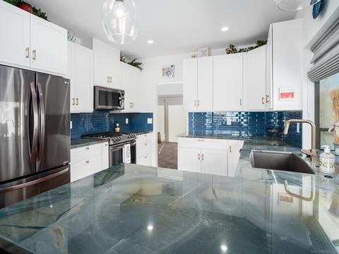1645 Caminito Asterisco, La Jolla, CA 92037 photo 9
