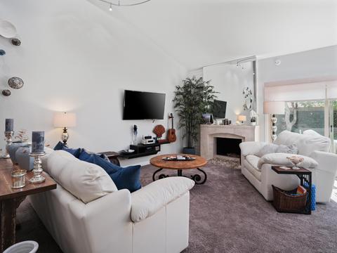 1645 Caminito Asterisco, La Jolla, CA 92037 photo 8