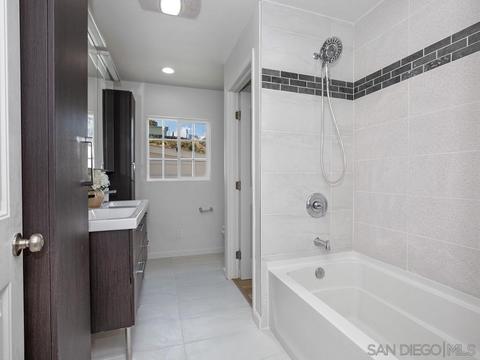 4765 Maple Ave, La Mesa, CA 91942 photo 14