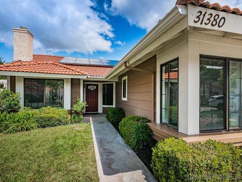 31380 Bandan Ct, Temecula, CA 92592 photo 2