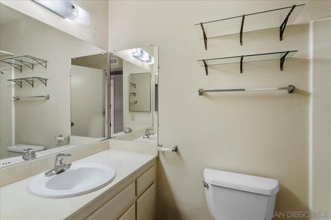 1651 S Juniper St #214, Escondido, CA 92025 photo 14