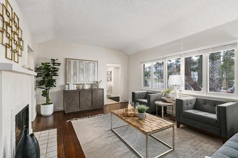 7775 Exchange Pl, La Jolla, CA 92037 photo 3
